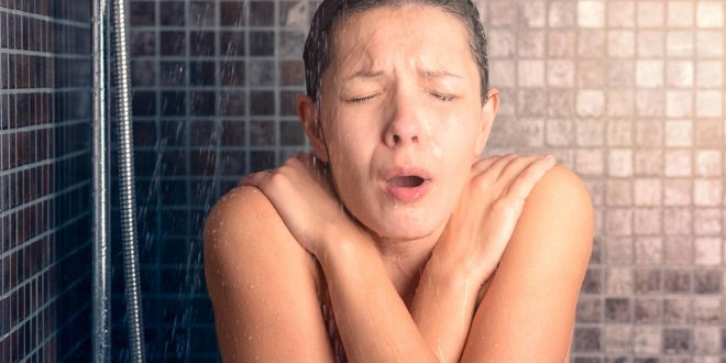 اضرار الاستحمام بالماء البارد