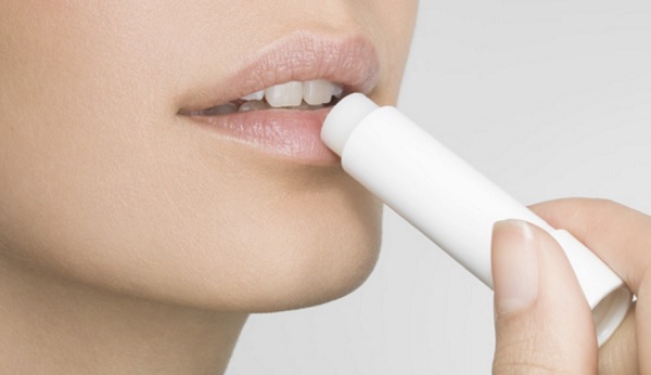 تشقق الشفاه