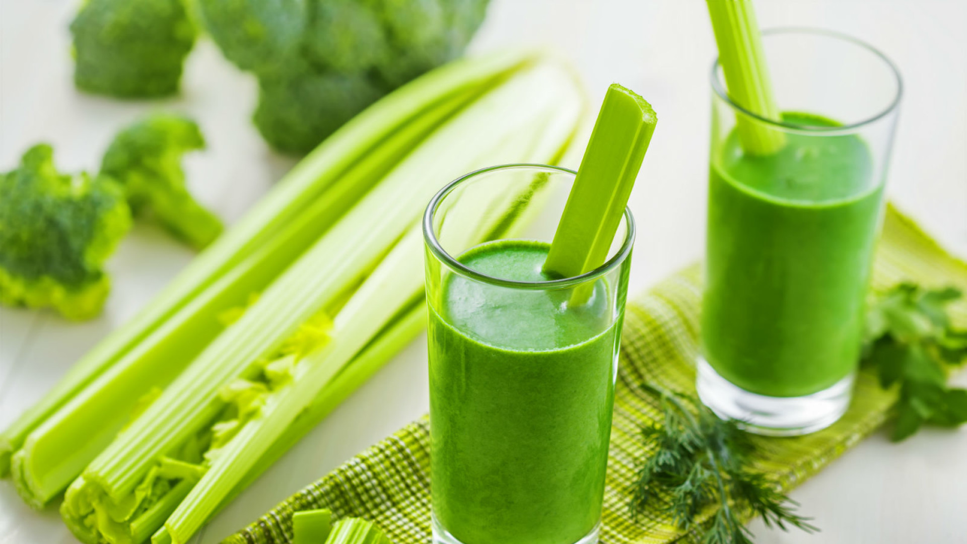 العصير الكرفس