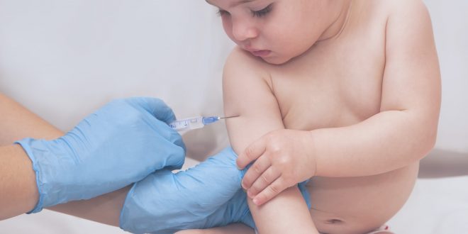 تطعيم الأطفال